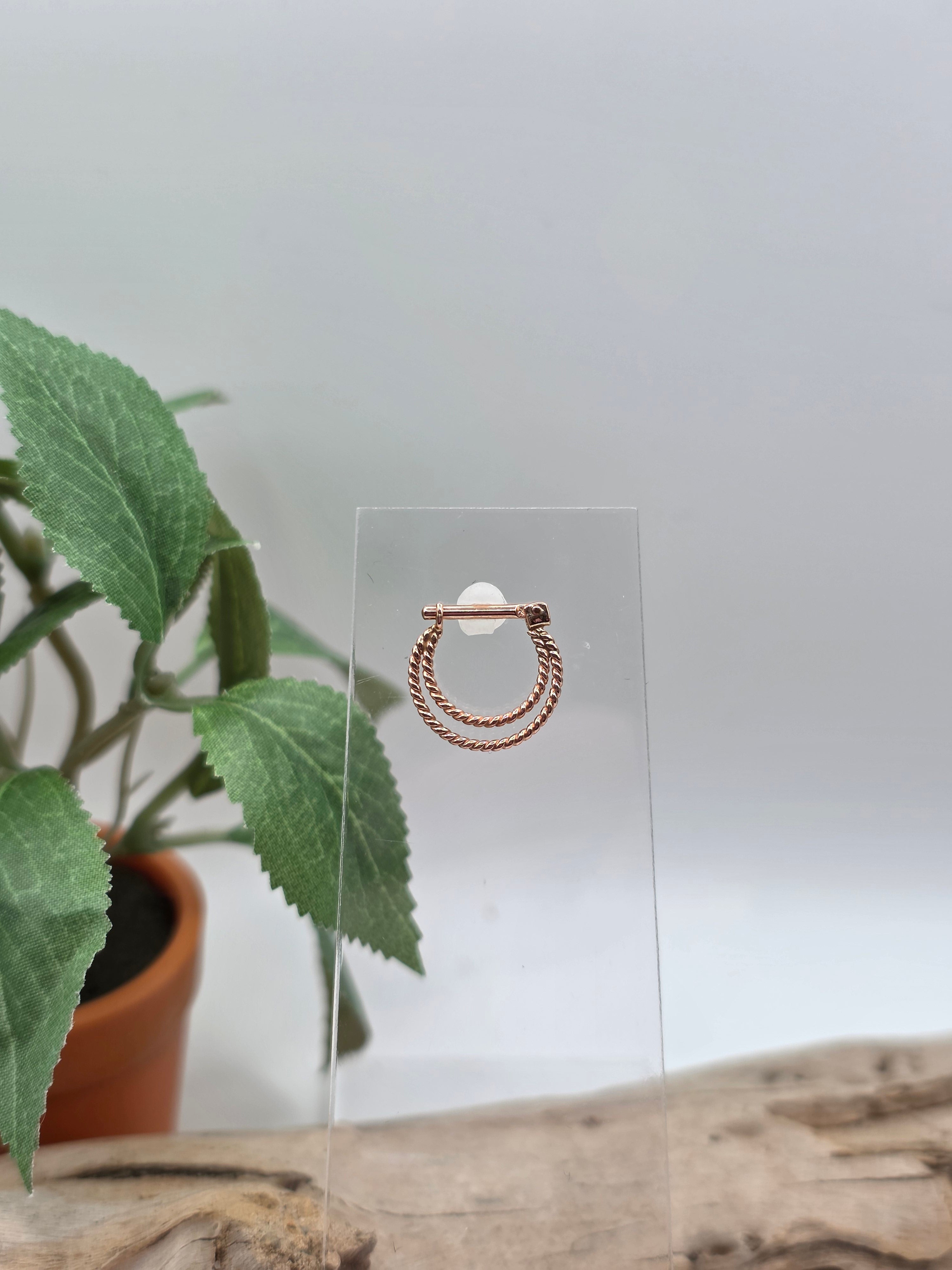 14k Rose Gold Twisted Sonder Clicker Ring