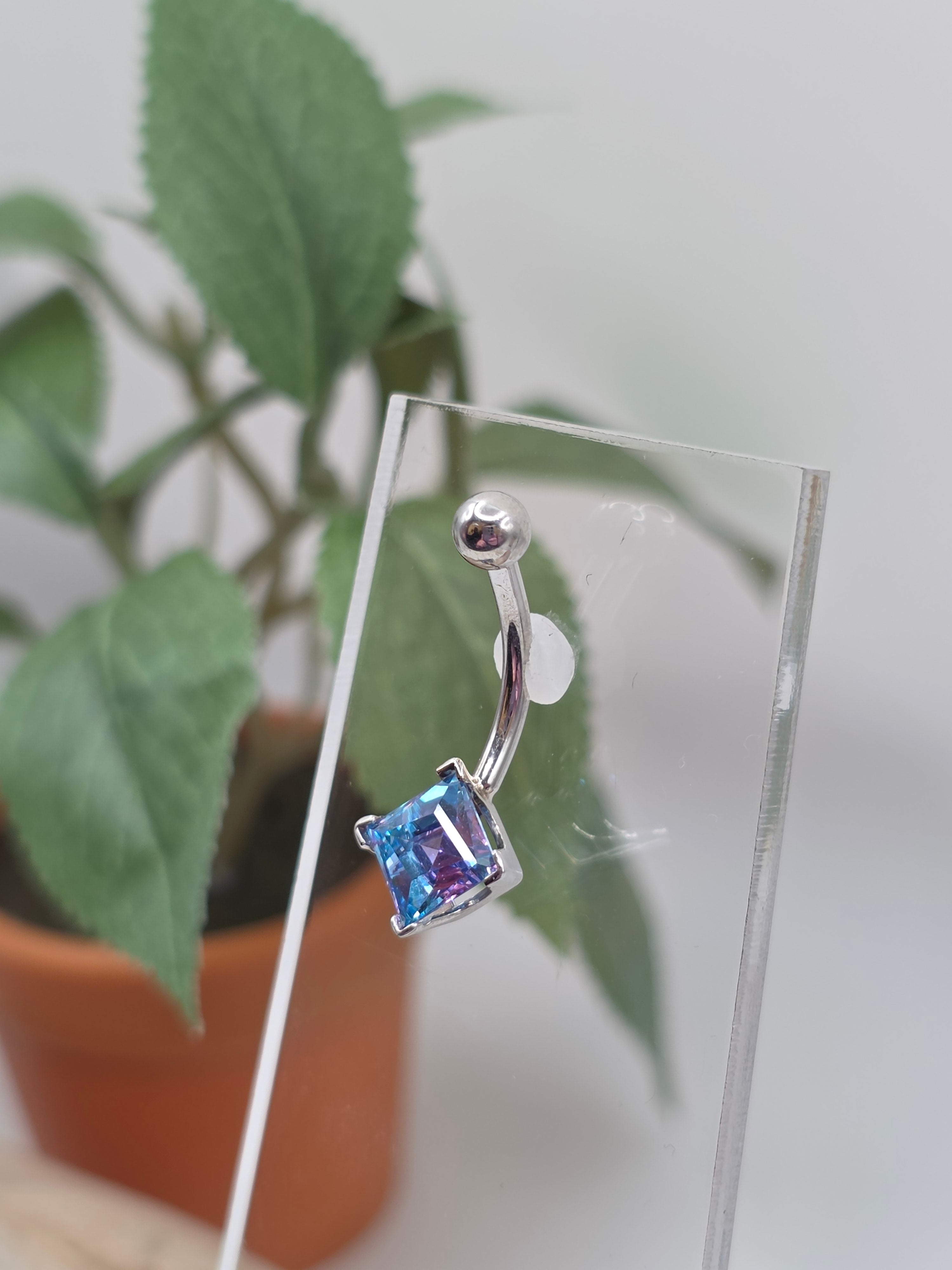 14k White Gold Navel Curve